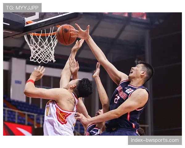 广东遭遇三连败危机，下半场仅得26分暴露进攻体系僵化问题